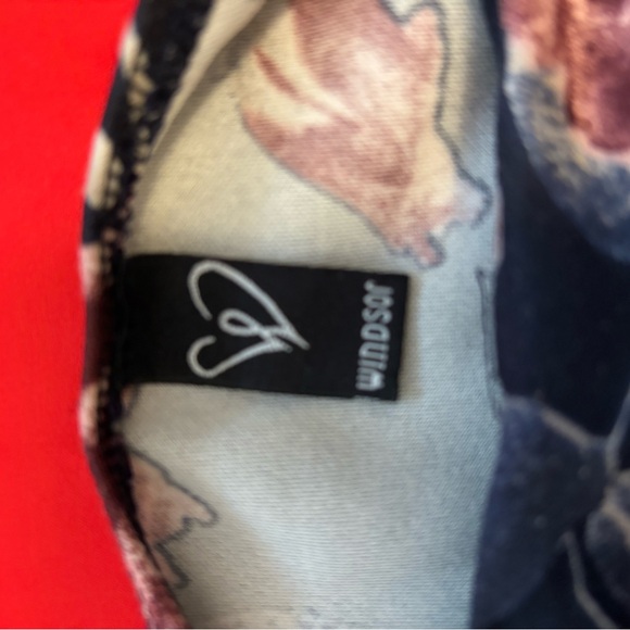 Windsor Navy and Rose Floral Midi Dress - Picture 3 of 4